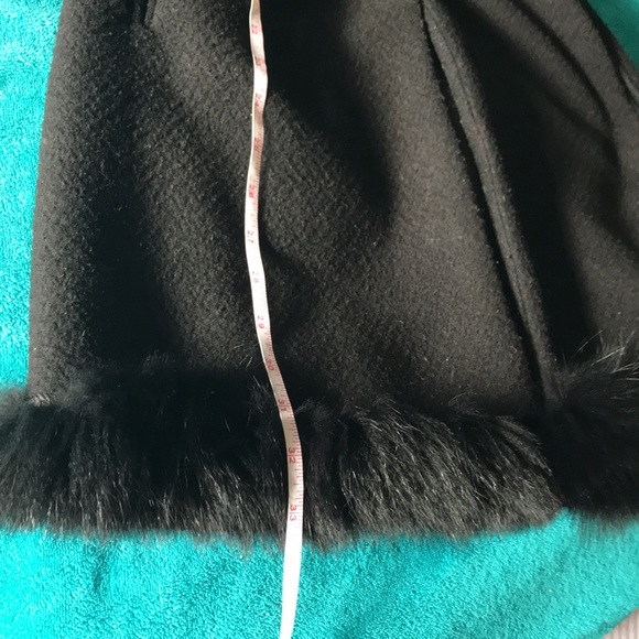 Wool Winter Coat - Faux fur Rim & Sleeves - Picture 10 of 12
